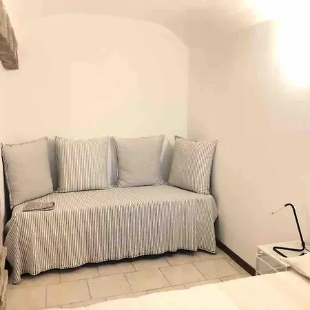 Confortevole Studio - Intero